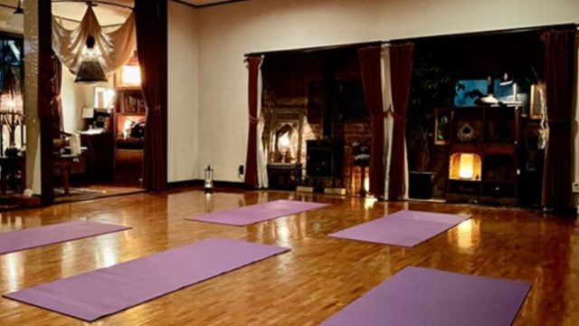 ヨガ教室 ワタナベスタジオ