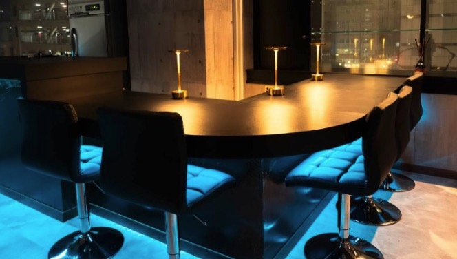 ZEROBASE【アミューズメントバー】